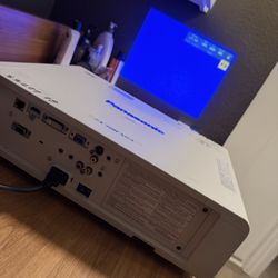 Panasonic 4000 Lumens HDMI Projector
