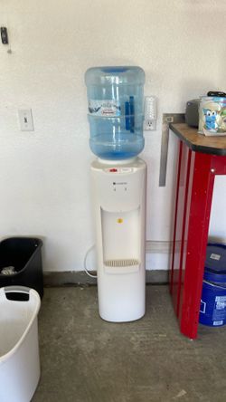 Glacier Bay Water Dispenser