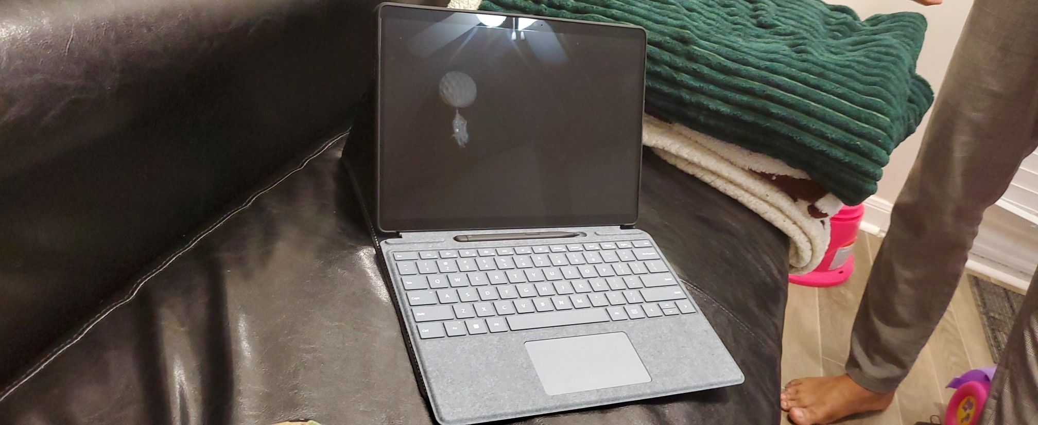 Brand New Laptop Microsoft Surface Pro 8-13" Touchscreen - Intel® Core™ i5-8GB Memory - 128GB