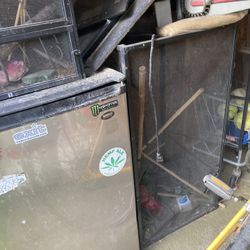 Reptile Cages And Lights 