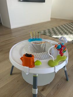 Skip hop activity center