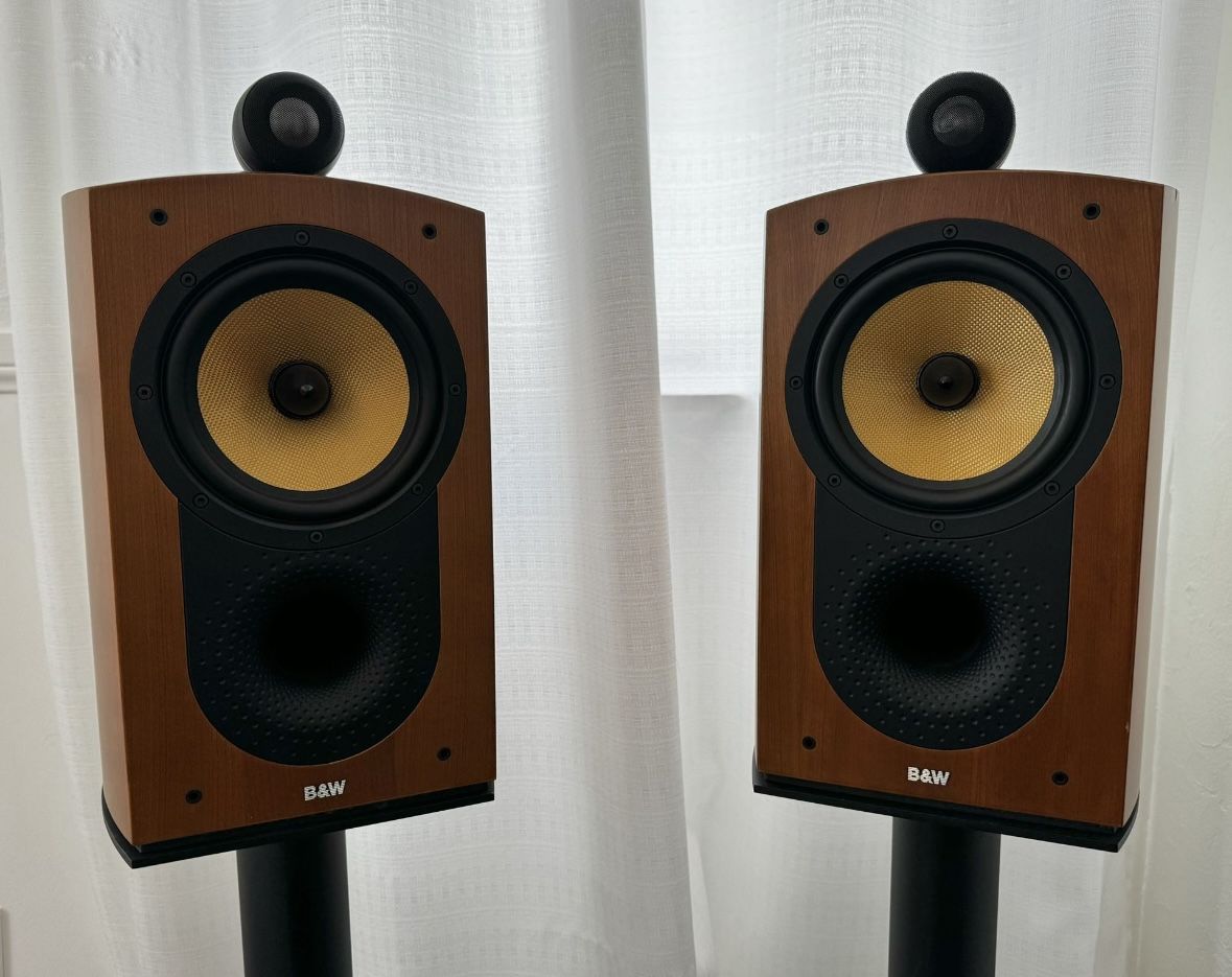 B&W Nautilus 805 Speakers