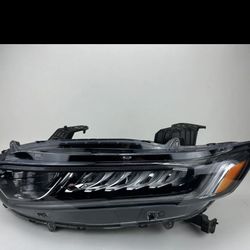 Headlight Honda Accord 2019
