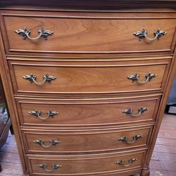 Solid Wood 5 Drawer Dresser 