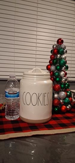 RAE DUNN Cookies Jar