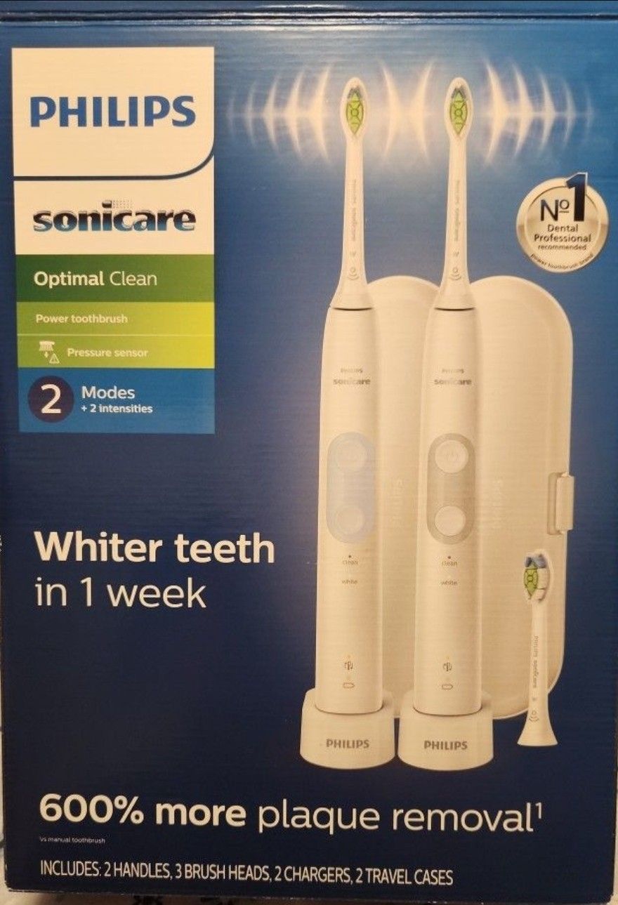 Brand New Philips Sonicare Optimal Clean Two Charges And A Case