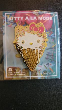 Hello Kitty Pin