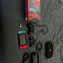 Nintendo Switch & Games/Case