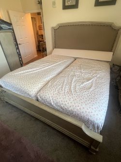 Ashley Demarlos head and footboard king