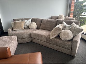 Super comfortable fabric sectional