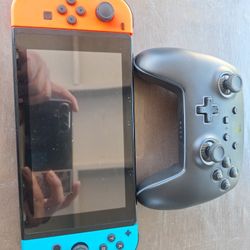 Very Used Nintendo Switch(Joy Cons Are Brand NEW) 3rd Party Pro Controller(new)