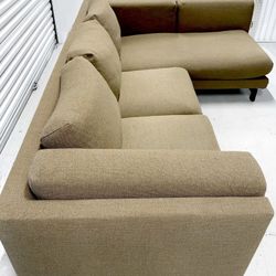  Sectional Couch 🚚 Free Delivery 