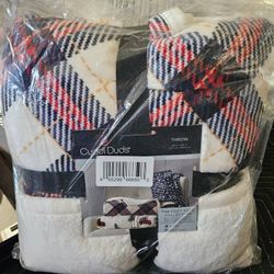 New Cuddle Did Throws. Each