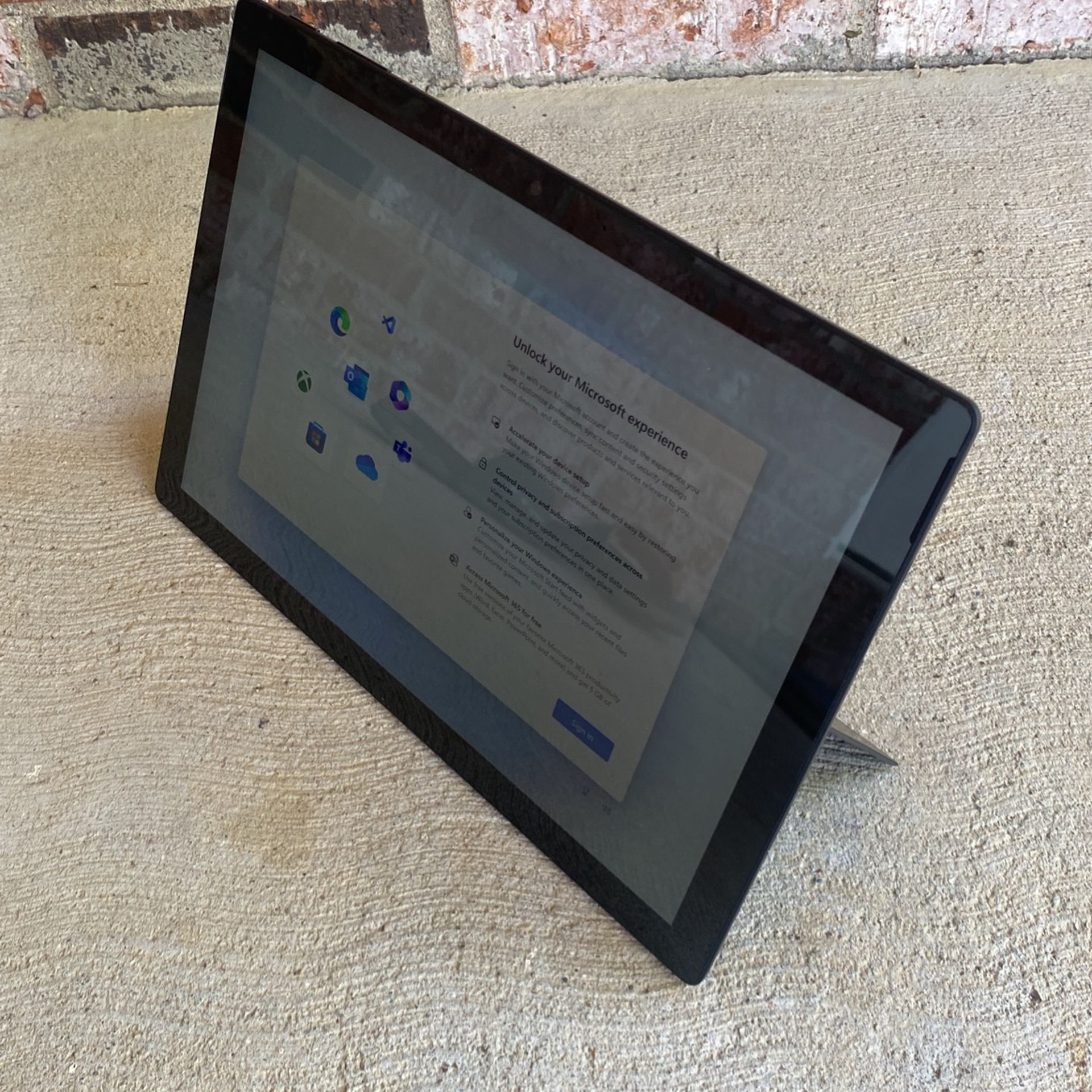 Microsoft Surface Pro 7 (computer) 