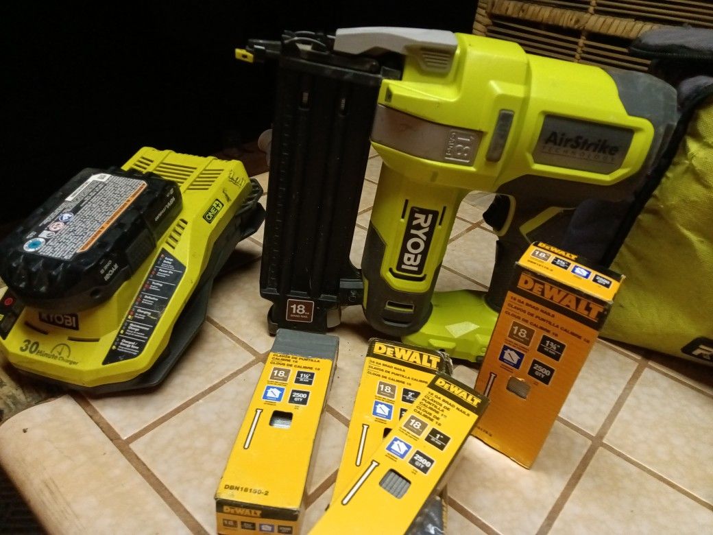 Ryobi 18 Gage. Battery Operated Finish Gun 