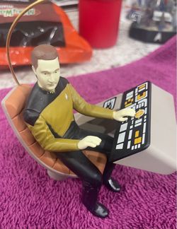 Hallmark Keepsake Star Trek: The Next Generation Lt. Commander Data Ornament