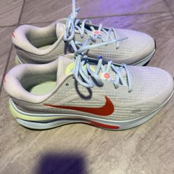 Nike Journey Run Women’s Road Running Shoes - Size 11 - Excellent 