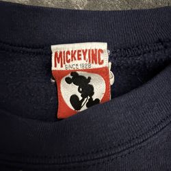 Vintage 90s Walt Disney World Mickey Inc Crewneck Sweatshirt - Blue - size L