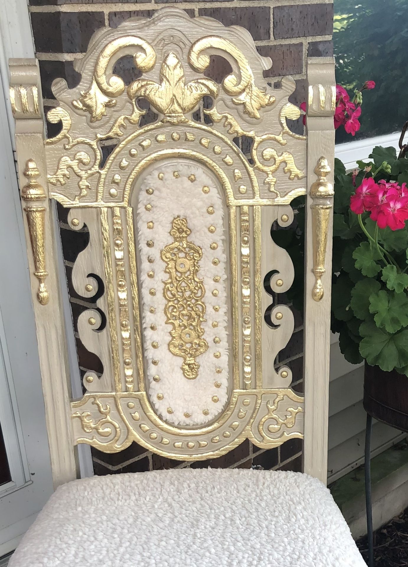 Vintage Singe Vanity Chair Versalles Style. Gorgeous!