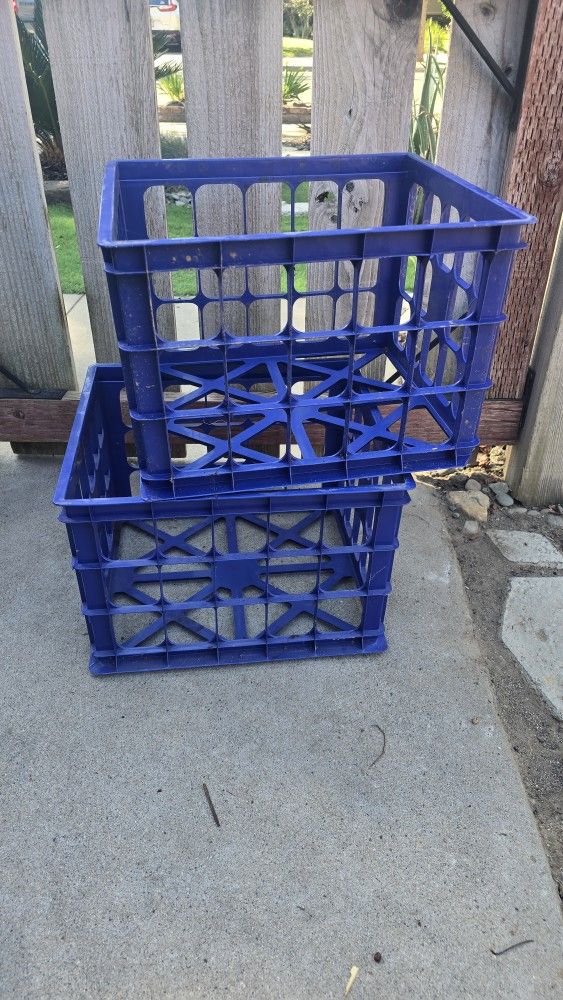 Crates 
