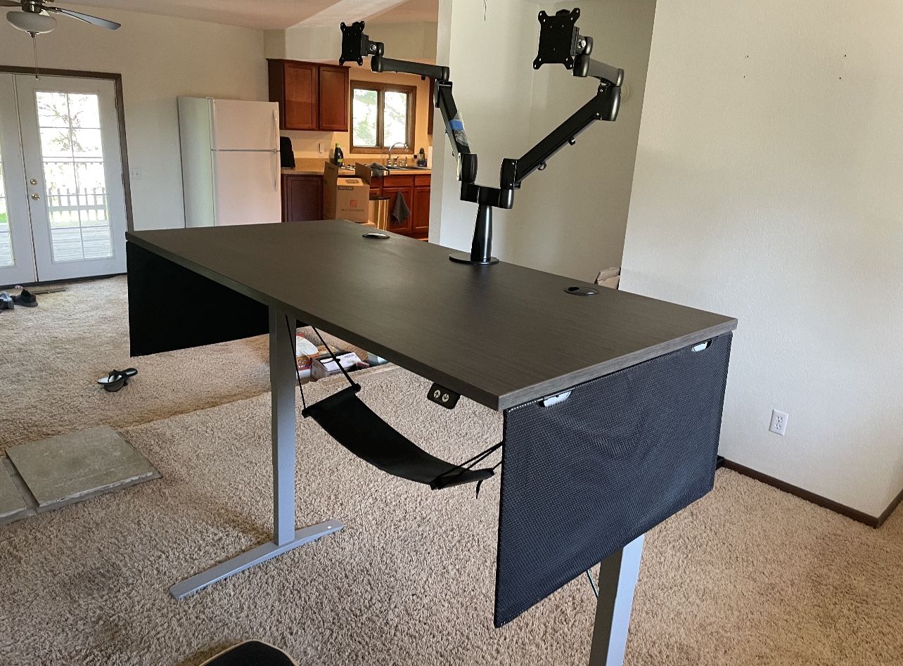 Uplift Rectangular Desk