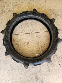 Paddle tire