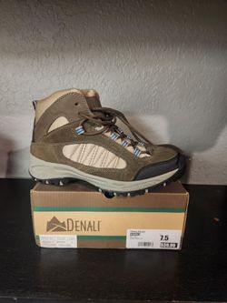 Womens hiking boots