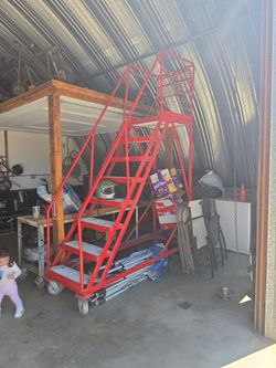 Eight foot staircase on wheels