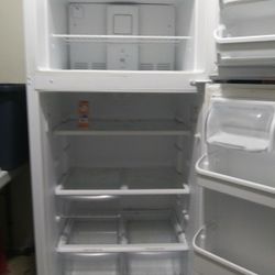 Kenmore 18 Cu Ft Refrigerator