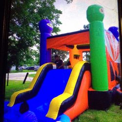 Bounce House With Pool