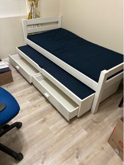 Daybed with Trundle Bed and Two Mattresses
