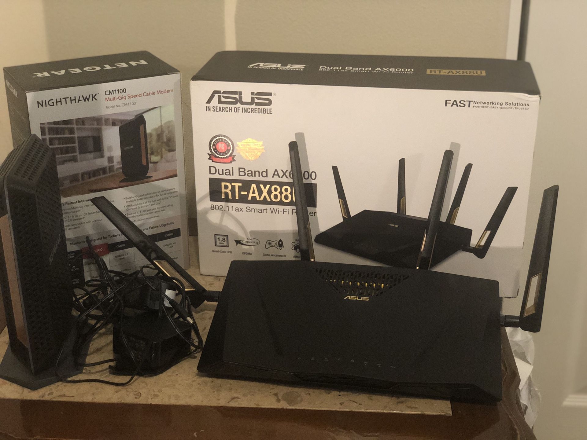 Netgear CM1100 Gigabits modem and Asus Ax88u router