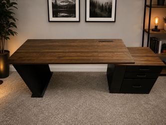 Large Executive Desk with Drawers