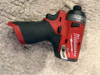 Milwaukee fuel M12 impact