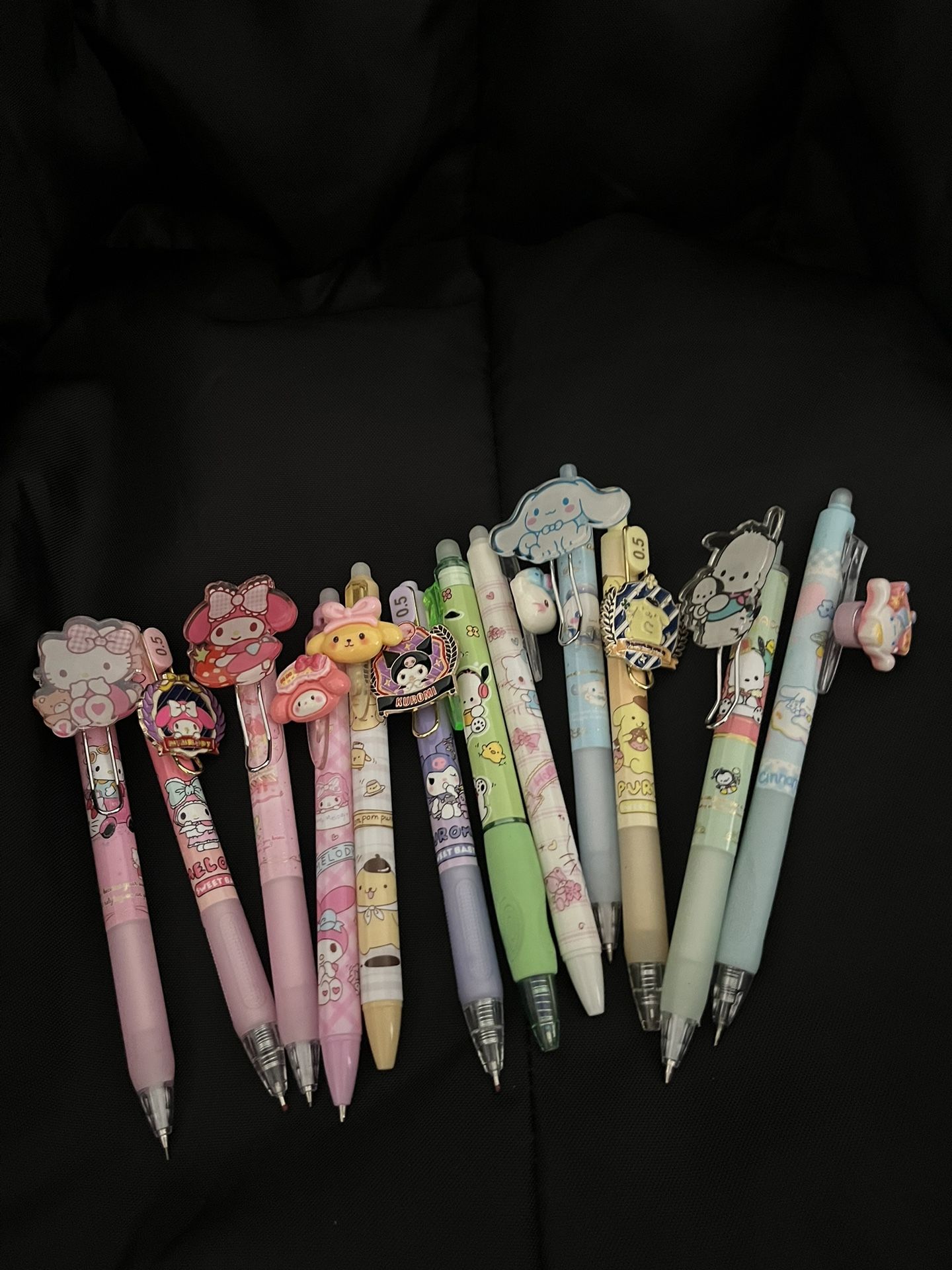 12-Pack Hello Kitty pens and mechanical pencils 
