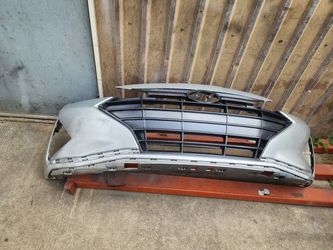2019-2020 Hyundai Elantra Front Bumper Used Oem