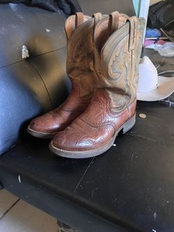 Ariat size 12