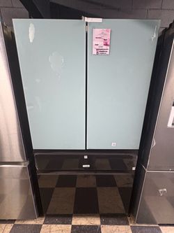 French Door Refrigerator with Glass Panels