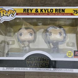 Funko Pop Star Wars 758 Rey & Kylo Ren Glows Exclusive