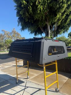 Heavy Duty 5.5FT Camper Shell Truck Cap – 69x67 – Overland Roof Rack Side Doors
