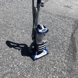 Shark vacuum Fadi good working condition