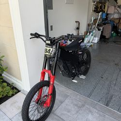 Brand New Bomber58 trade for EXT or Refloxa