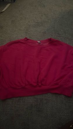 Cropped crewneck