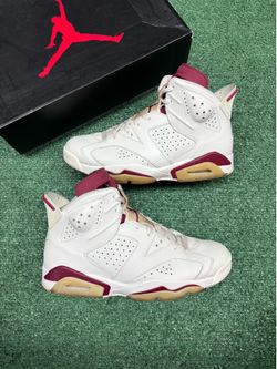 JORDAN 6 MAROON 2015 SIZE 9.5