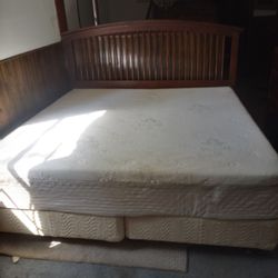 Kingsize Memory Foam Bed Complete