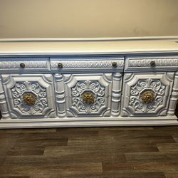 Vintage Gold And White Dresser And Nightstand 