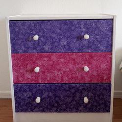 Girl 3 Drawers Chest