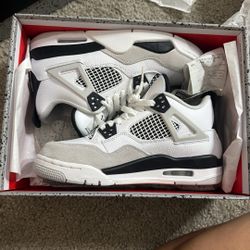 Air Jordan 4