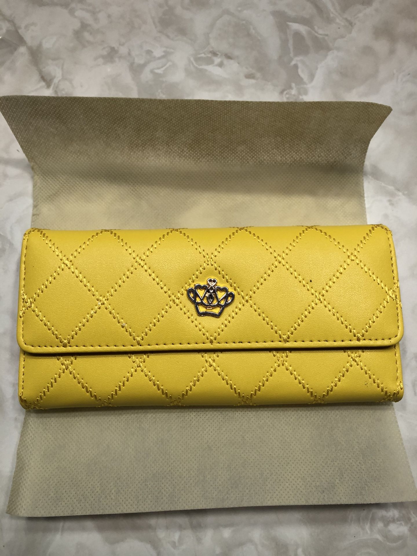 Women’s Clutch (New)