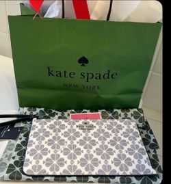 Kate Spade Large Wristlet